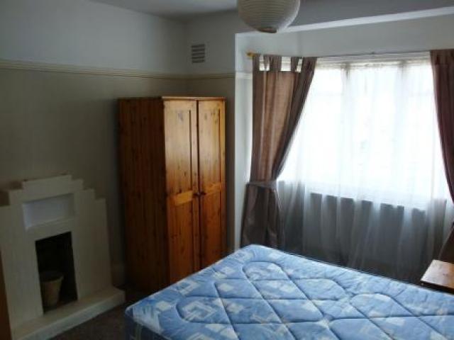 			NEW INSTRUCTION, 2 Bedroom, 1 bath, 1 reception Flat			 Sherriff Road, WEST HAMPSTEAD